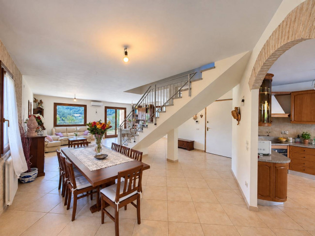Villa in vendita a Villanova d'Albenga