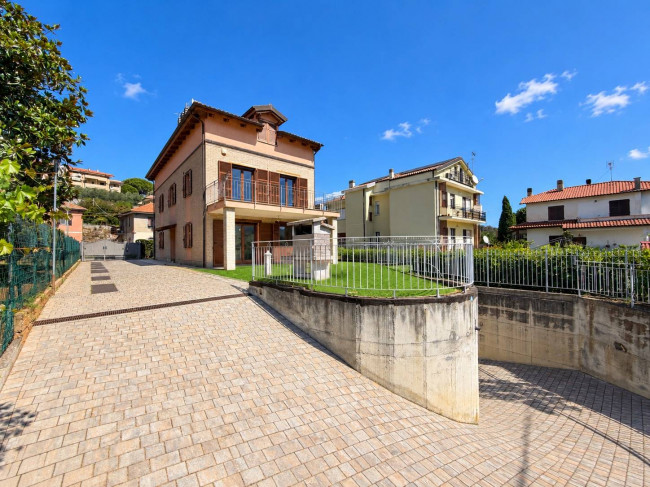 Villa in vendita a Villanova d'Albenga