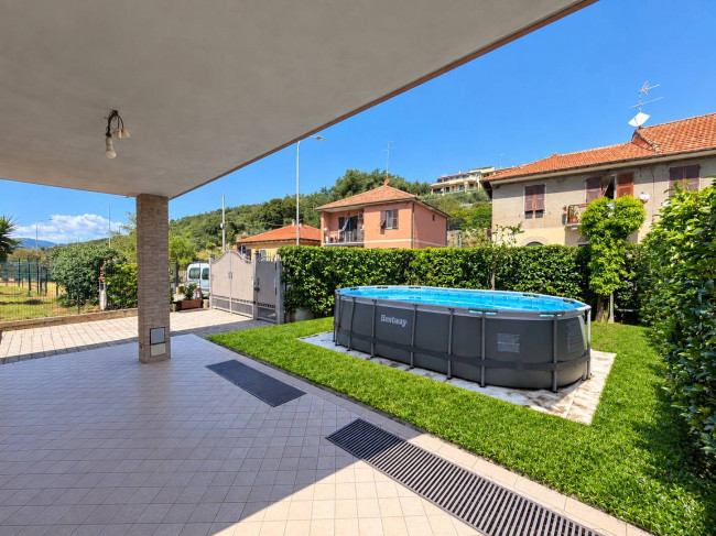 Villa in vendita a Villanova d'Albenga