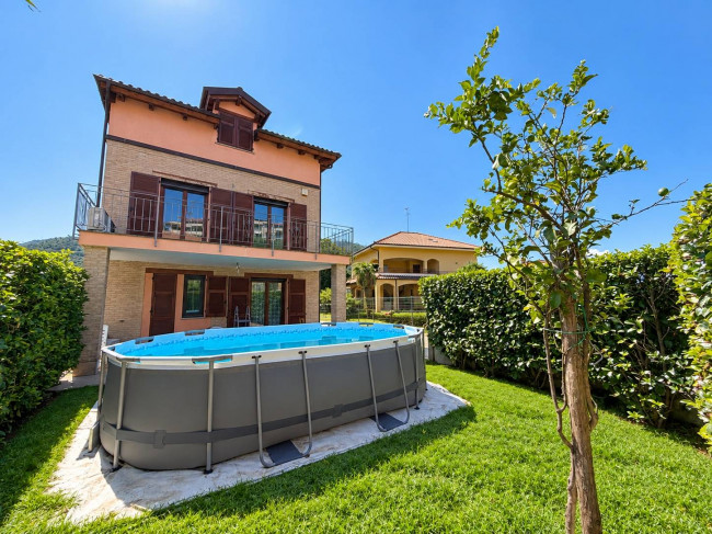 Villa in vendita a Villanova d'Albenga