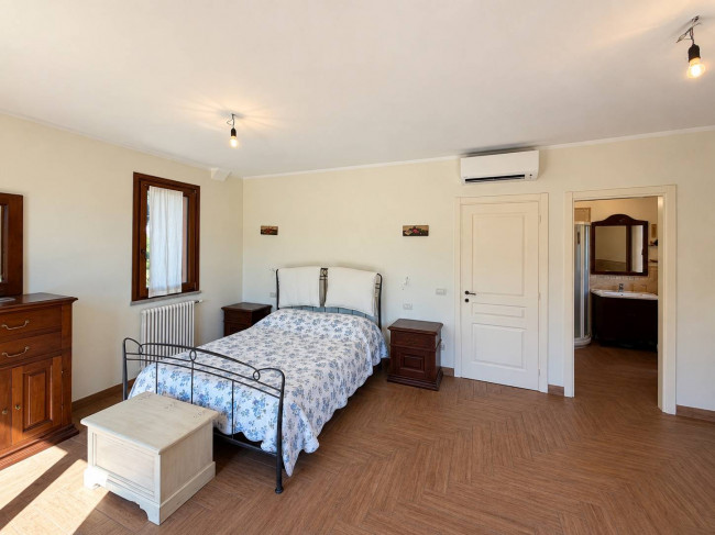 Villa in vendita a Villanova d'Albenga