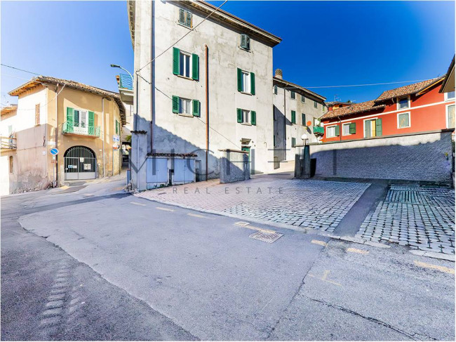 Appartamento in vendita a Civate