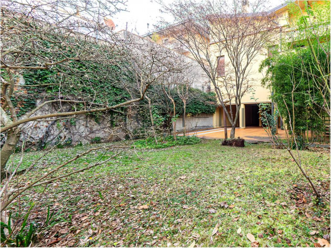 Villa in vendita a Lecco
