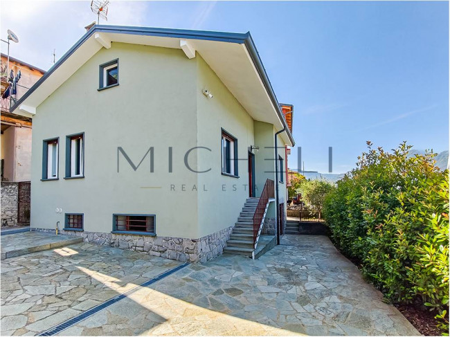 Villa in vendita a Mandello del Lario
