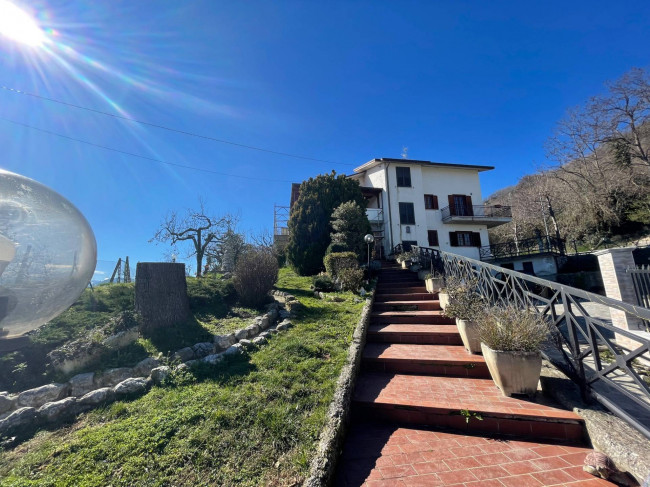 Villa in vendita a Torricella Sicura