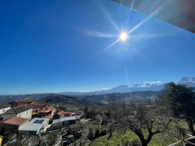Villa in vendita a Torricella Sicura