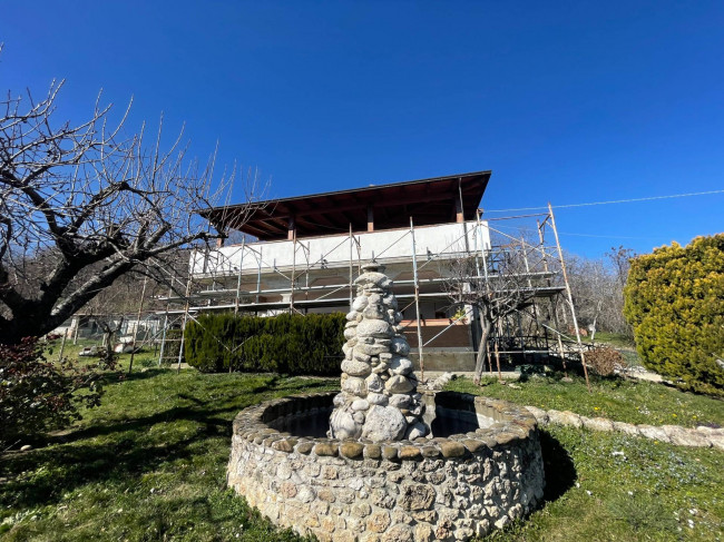 Villa in vendita a Torricella Sicura