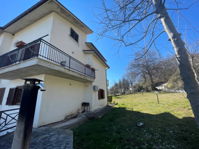 Villa in vendita a Torricella Sicura