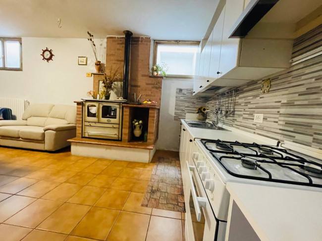 Villa in vendita a Torricella Sicura