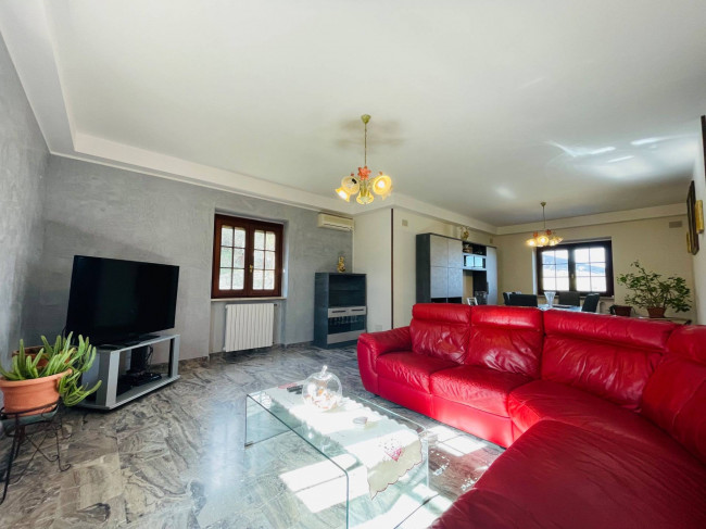 Villa in vendita a Torricella Sicura
