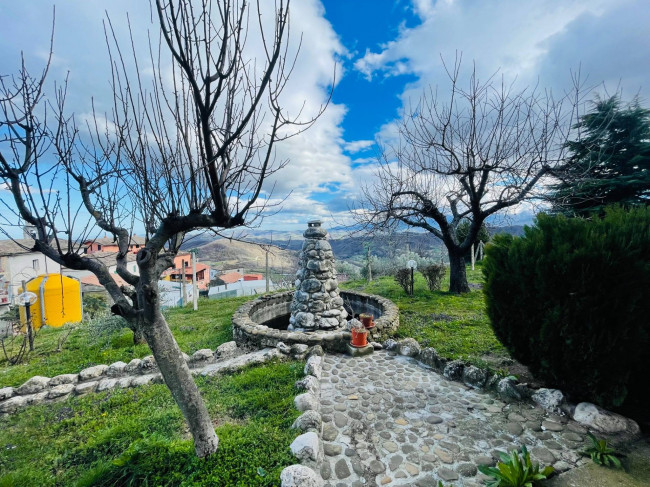 Villa in vendita a Torricella Sicura