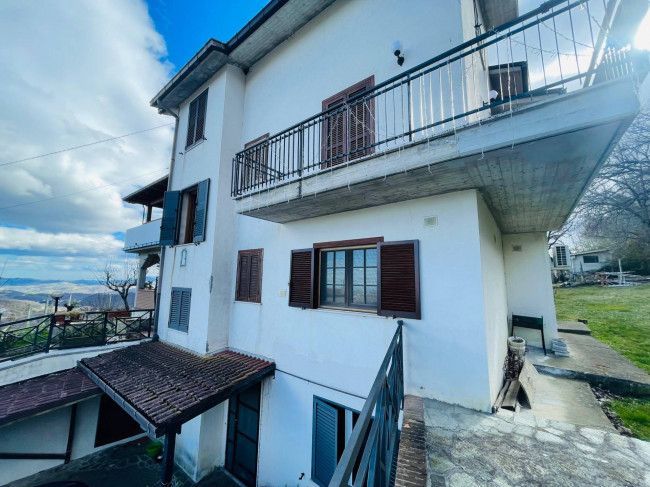 Villa in vendita a Torricella Sicura