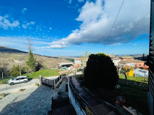 Villa in vendita a Torricella Sicura