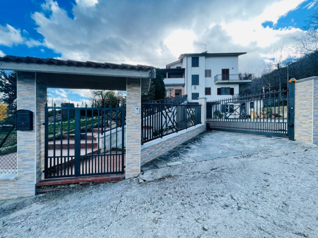 Villa in vendita a Torricella Sicura