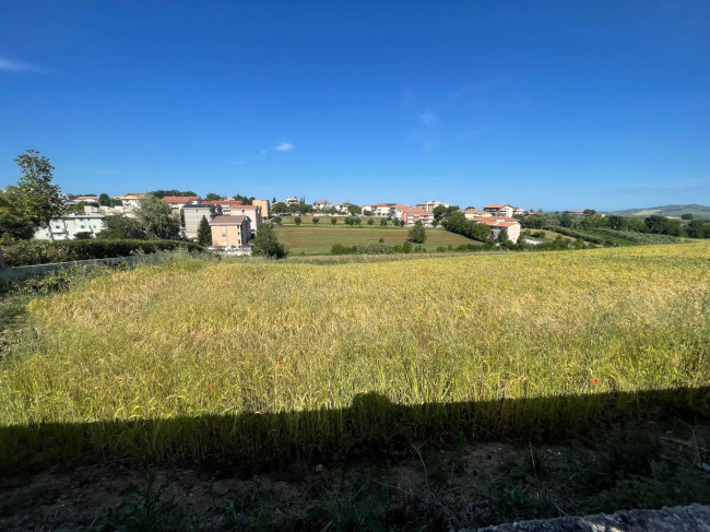 Terreno edificabile in vendita a Mosciano Sant'Angelo
