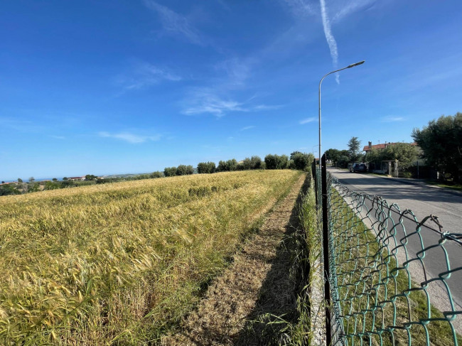 Terreno edificabile in vendita a Mosciano Sant'Angelo
