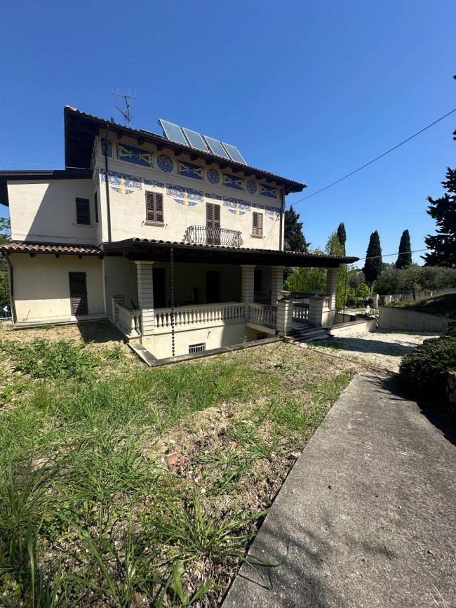 Villa in vendita a Teramo