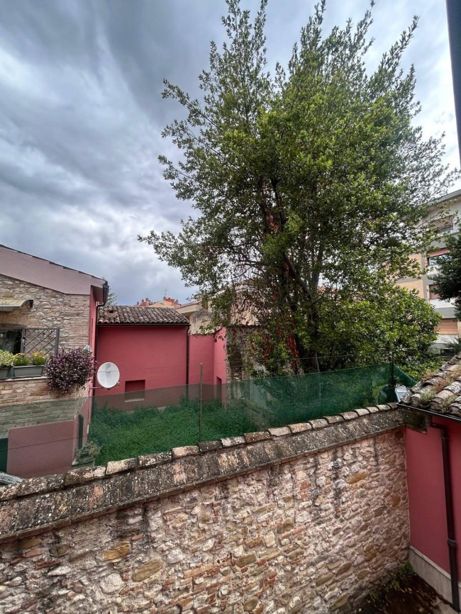 Bifamiliare in vendita a Teramo