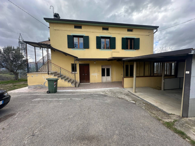 Casa singola in vendita a Basciano