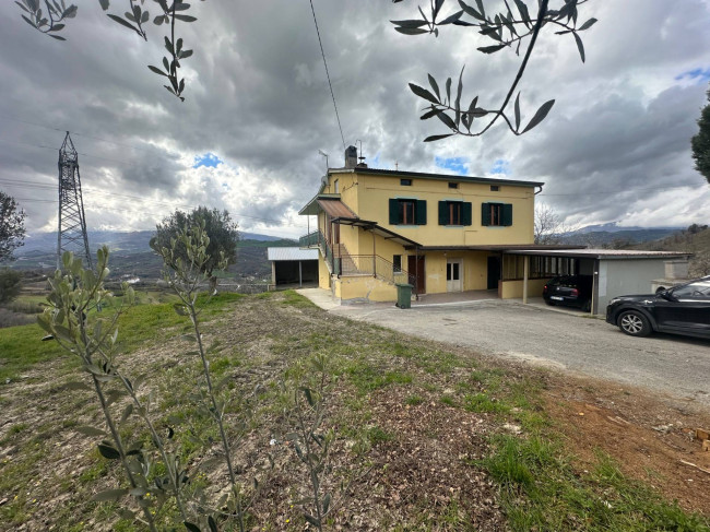 Casa singola in vendita a Basciano