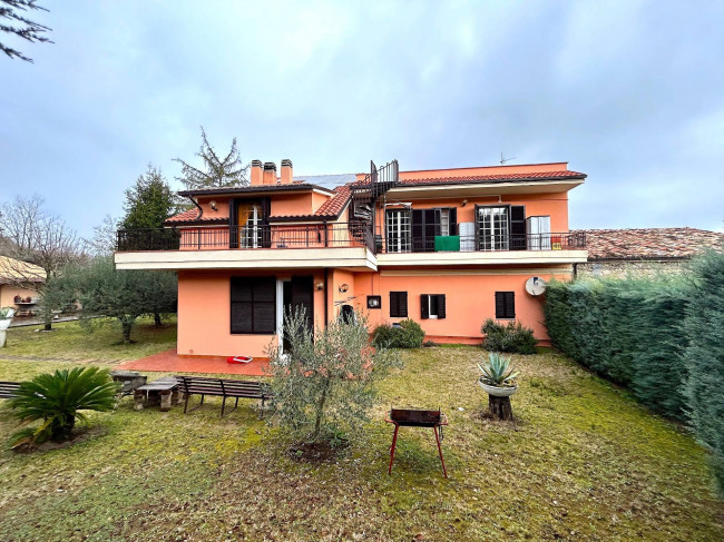 Villa in vendita a Teramo