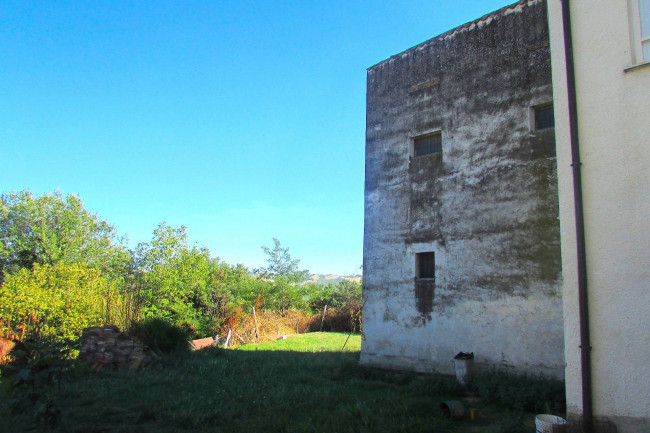 Casa singola in vendita a Torricella Sicura