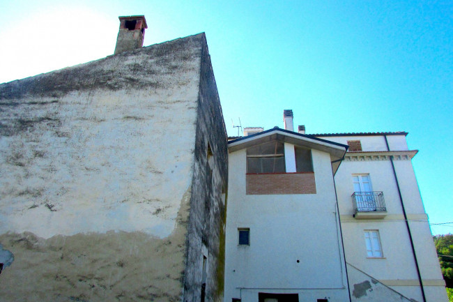 Casa singola in vendita a Torricella Sicura