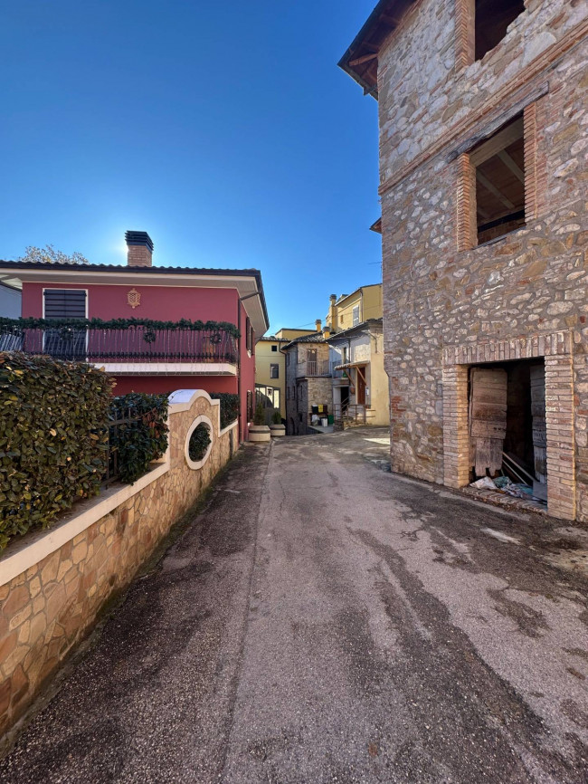 Casa singola in vendita a Torricella Sicura