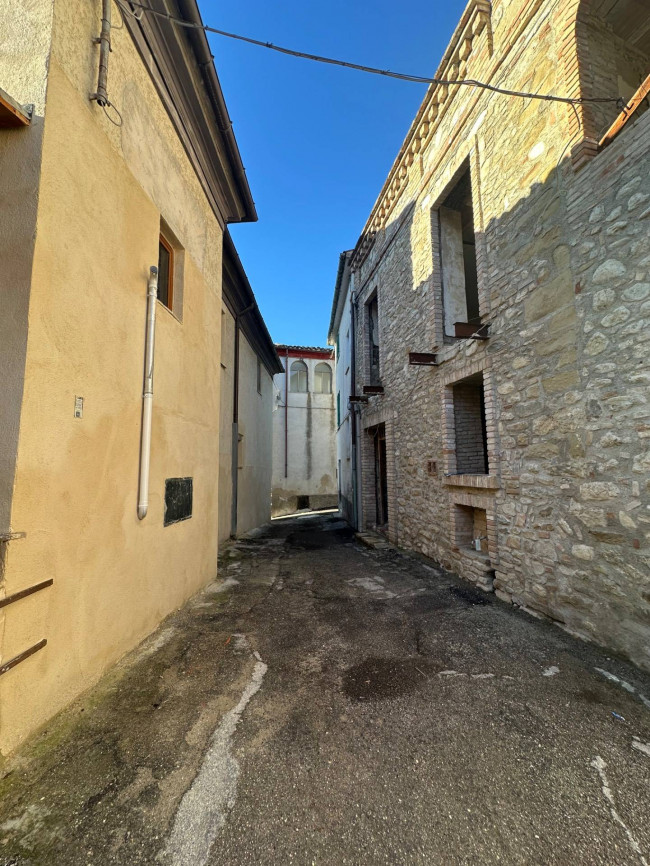 Casa singola in vendita a Torricella Sicura