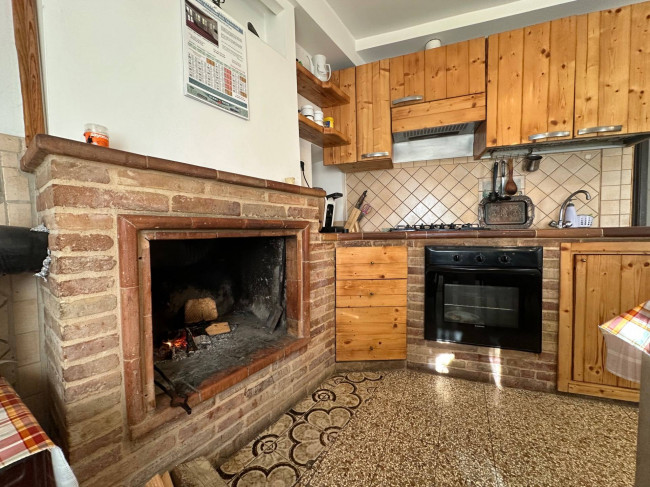 Casa singola in vendita a Torricella Sicura