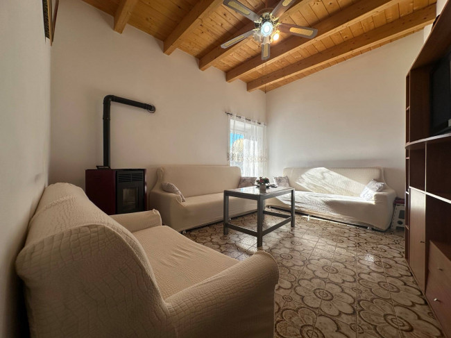 Casa singola in vendita a Torricella Sicura
