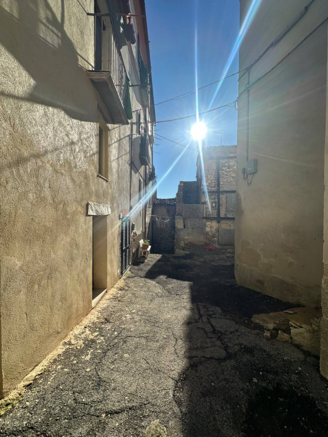Casa singola in vendita a Torricella Sicura