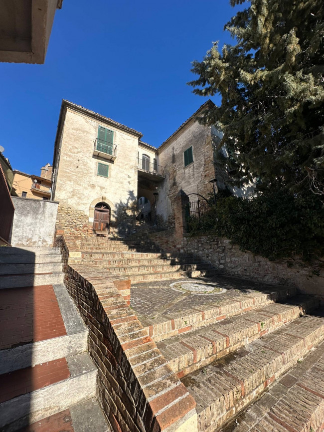 Casa singola in vendita a Torricella Sicura