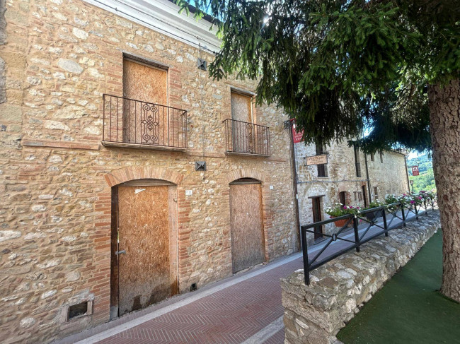 Casa singola in vendita a Campli