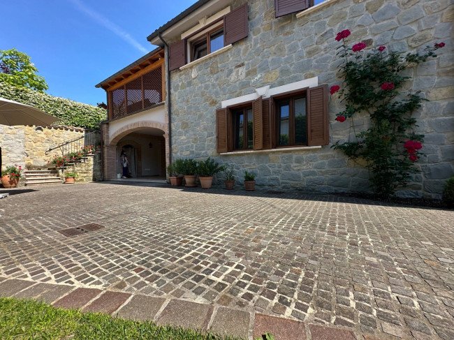 Villa in vendita a Isola del Gran Sasso d'Italia