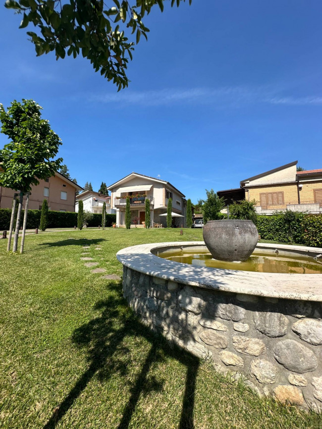 Villa in vendita a Isola del Gran Sasso d'Italia