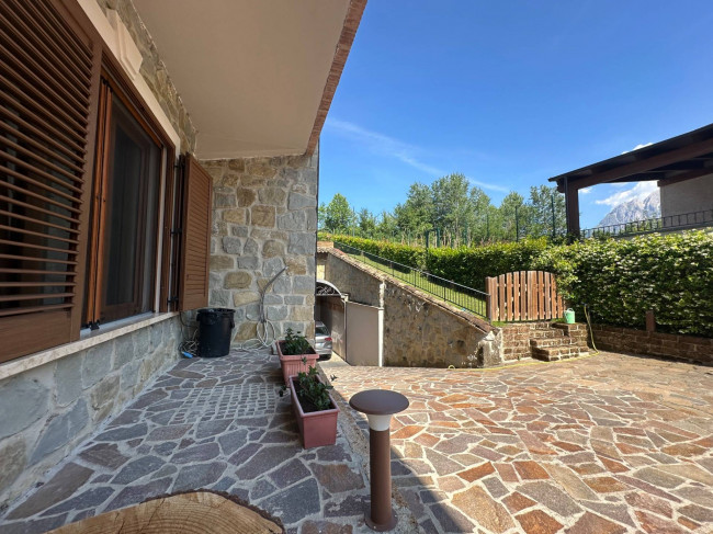 Villa in vendita a Isola del Gran Sasso d'Italia