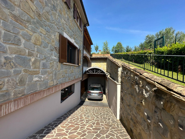 Villa in vendita a Isola del Gran Sasso d'Italia
