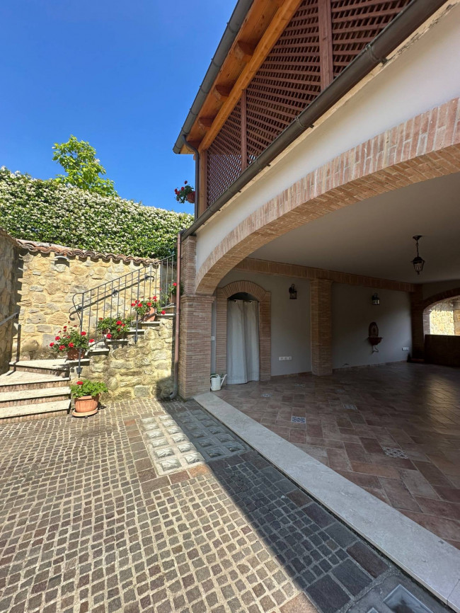 Villa in vendita a Isola del Gran Sasso d'Italia