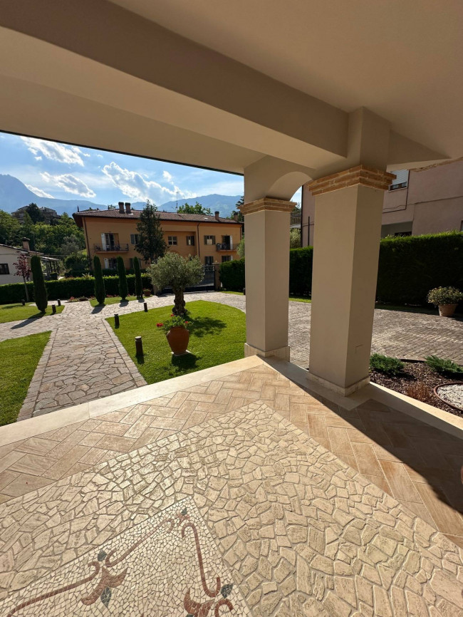Villa in vendita a Isola del Gran Sasso d'Italia