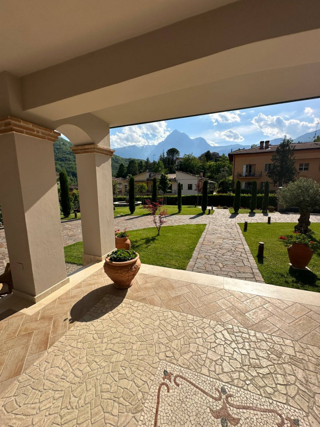 Villa in vendita a Isola del Gran Sasso d'Italia