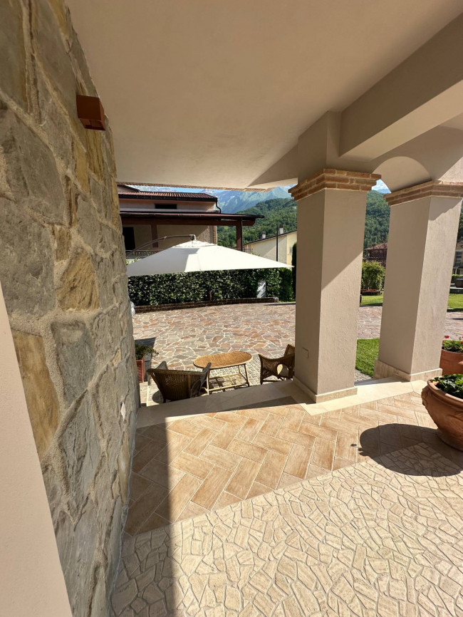 Villa in vendita a Isola del Gran Sasso d'Italia