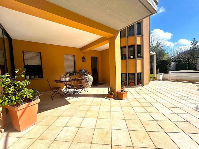 Villa in vendita a Teramo
