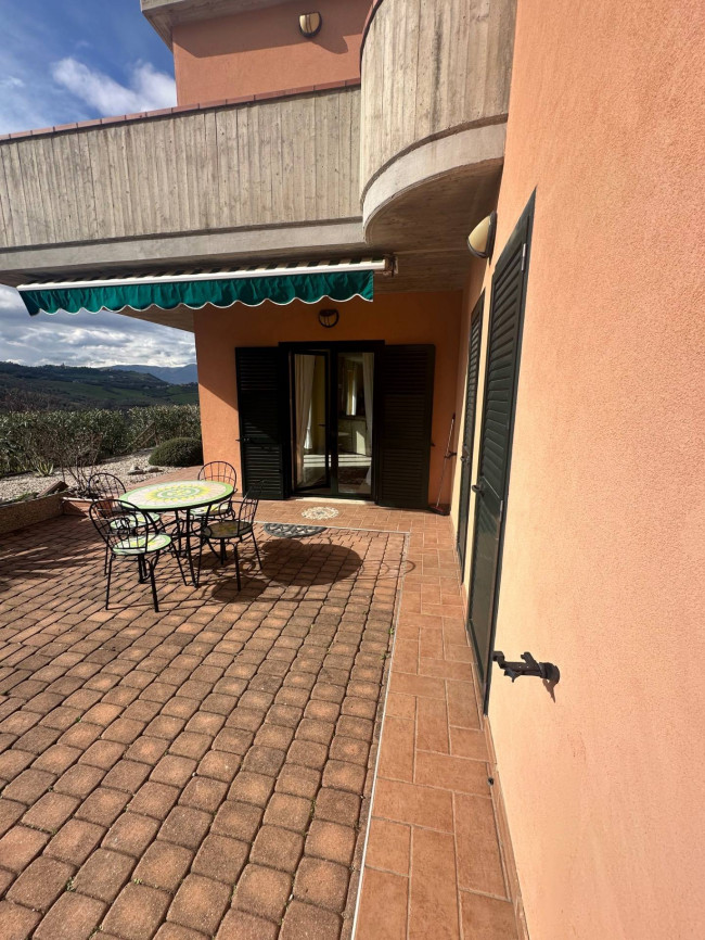 Villa in vendita a Bellante