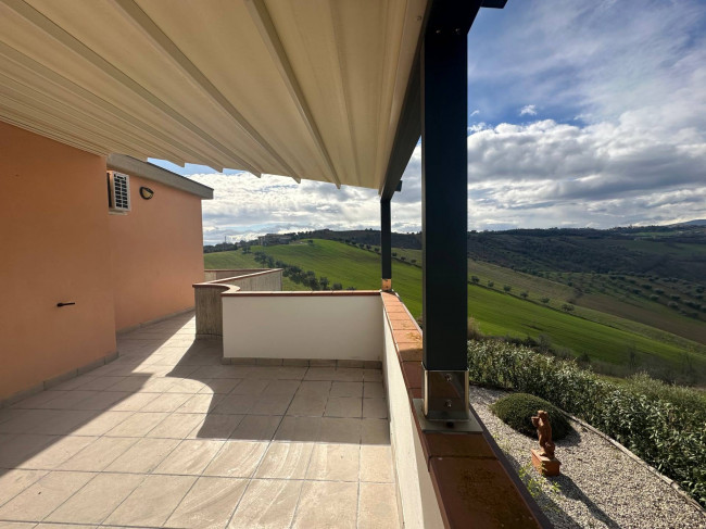 Villa in vendita a Bellante