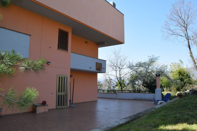 Villa in vendita a Teramo