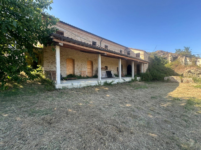 Casa singola in vendita a Campli