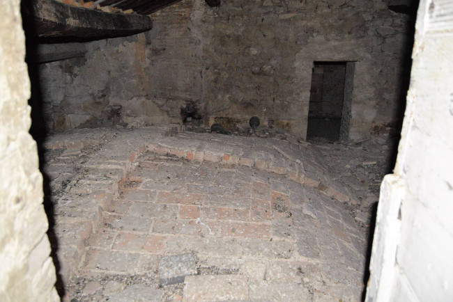 Rustico in vendita a Teramo