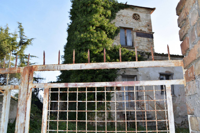 Rustico in vendita a Teramo
