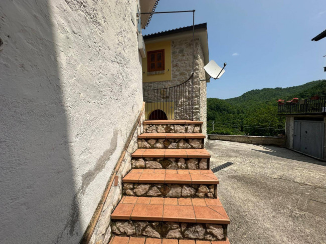 Casa singola in vendita a Isola del Gran Sasso d'Italia